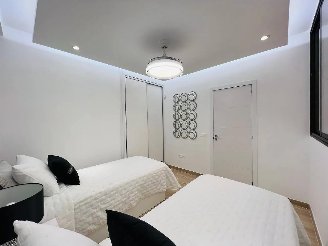 Paulmarie Apartment With Sunny Terrace Ocean View Costa Adeje  0*, Costa Adeje (Tenerife) Spain
