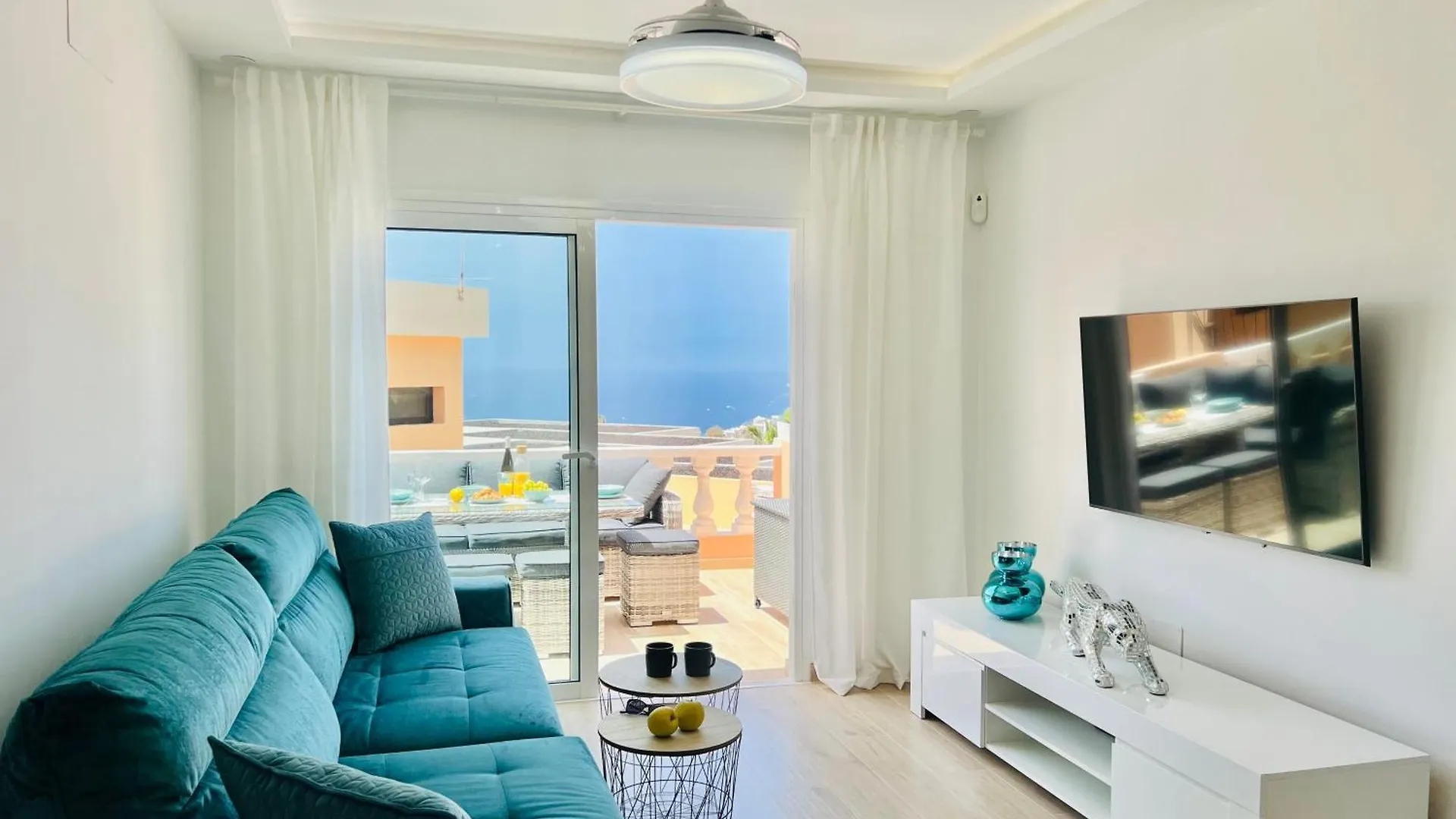 Paulmarie Apartment With Sunny Terrace Ocean View Costa Adeje  0*, Costa Adeje (Tenerife)